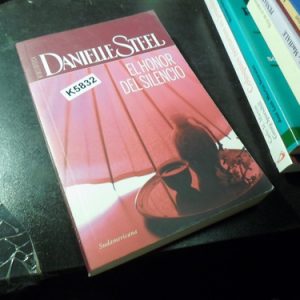 El Honor Del Silencio | Danielle Steel