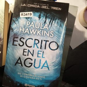 Paula Hawkins  Escrito En El Agua