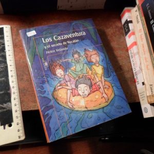 Los Cazaventura Y El Secreto Del Yucatán Velando, Helen