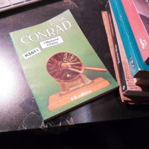 Joseph Conrad. Mañana. Tifon.