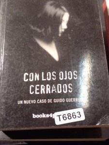 Gianrico Carofiglio Con Los Ojos Cerrados