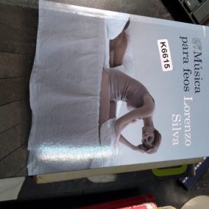 Musica Para Feos - Lorenzo Silva